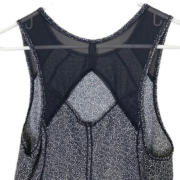 Lululemon Sculpt Black/White Freckle Flower Floral Print Sleeveless Tank Top 6 - Picture 5 of 9